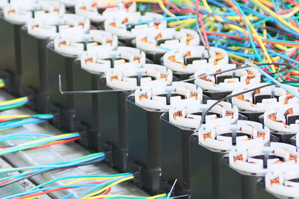 Servomotor CC sin escobillas: control de movimiento de alta precisi&oacute;n
